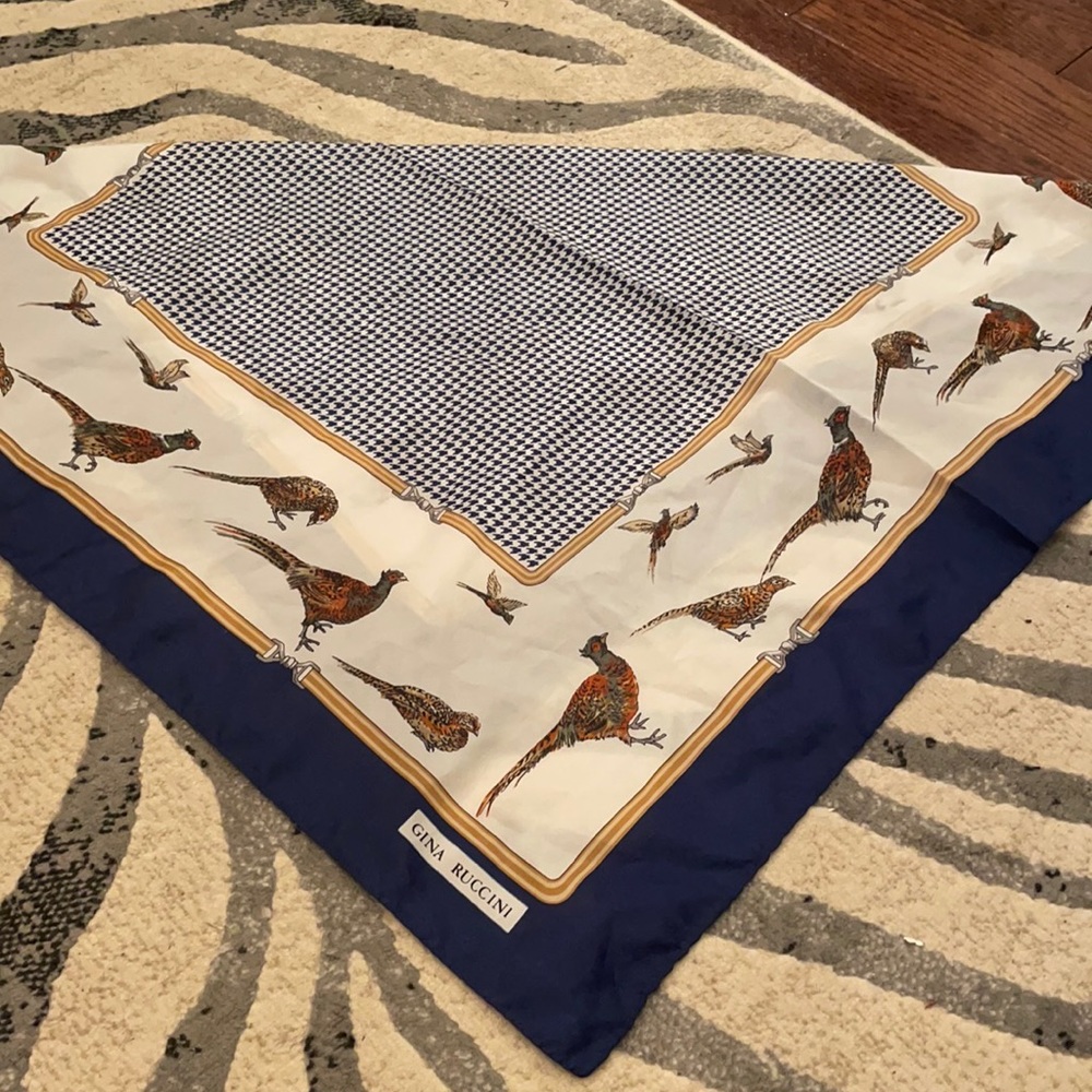 BEAUTIFUL BIRD SCARF 🧣 PICK 3 FOR $20